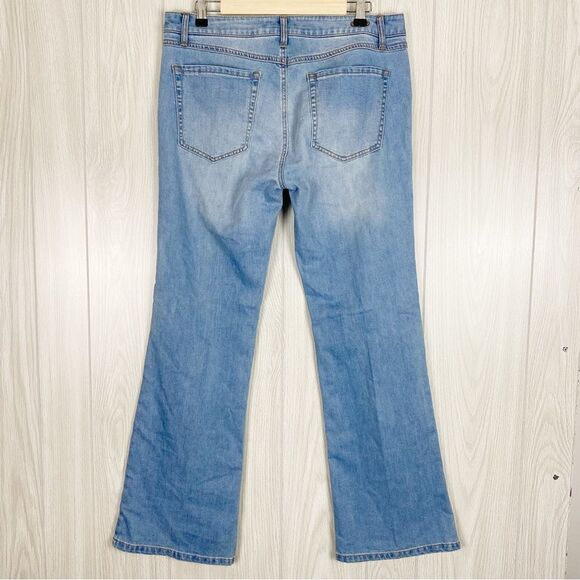 Cabi | Light Wash Malibu Flare Jeans Size 12 Style #223R - Picture 2 of 8
